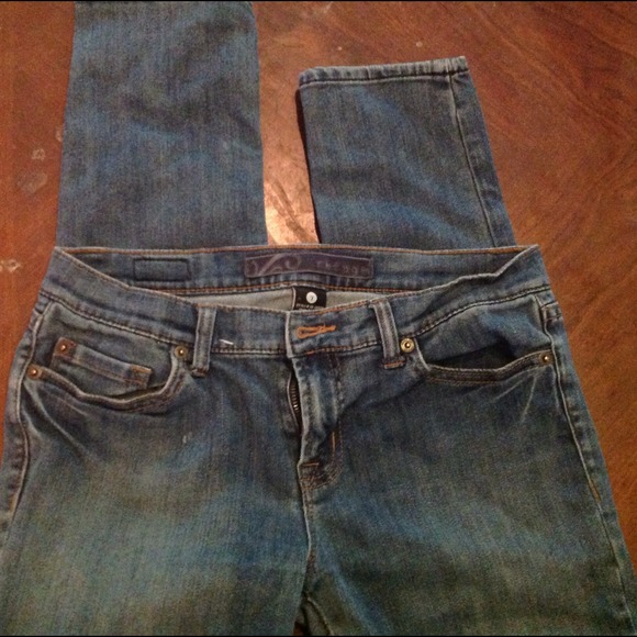 Size 7 Refuge Jeans