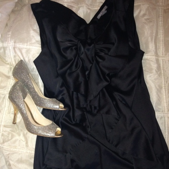 Black ruffle top