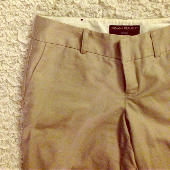 ❌Sold in bundle❌Banana Republic khaki trouser
