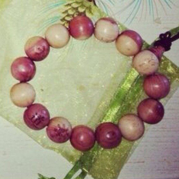 Buddhist prayer n meditation beads