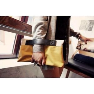 🎀🎀HOST PICK🎀🎀 Mustard Clutch