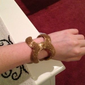 Gold bracelet