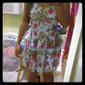 Too big for me now. Missing straps and belt.