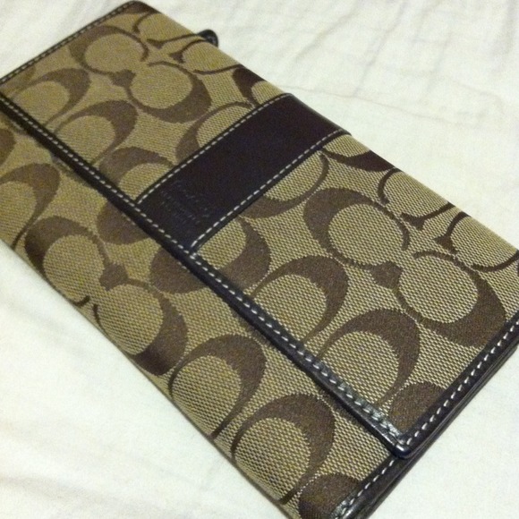 Coach wallet