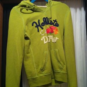 Green hollister sweatshirt