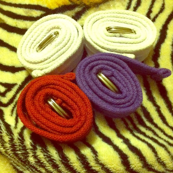 SOLD🚫Bundled!!🚫!50% off✅46' inch belts worn a