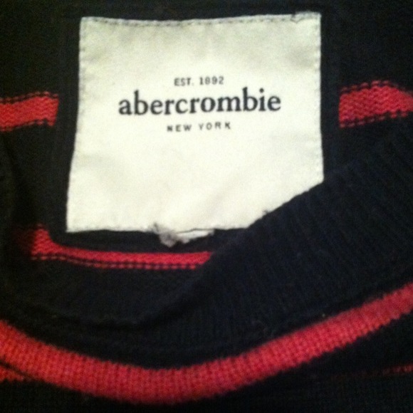 🚫SOLD🚫 Abercrombie crop top long sleeve - Picture 3 of 4