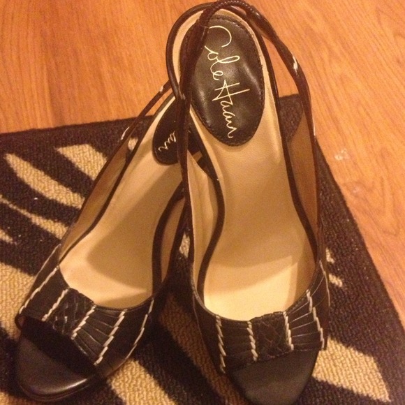 👠Cole Haan peep-toe sling backs👠