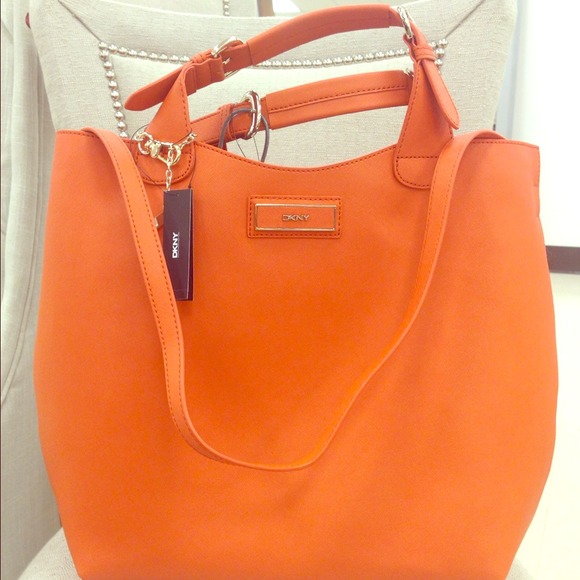 Lg.DKNY tote bag