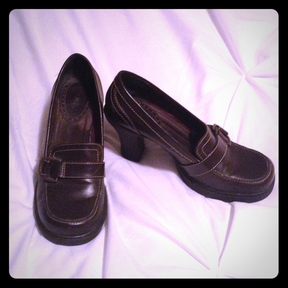 Super Comfy Brown Heel Loafers