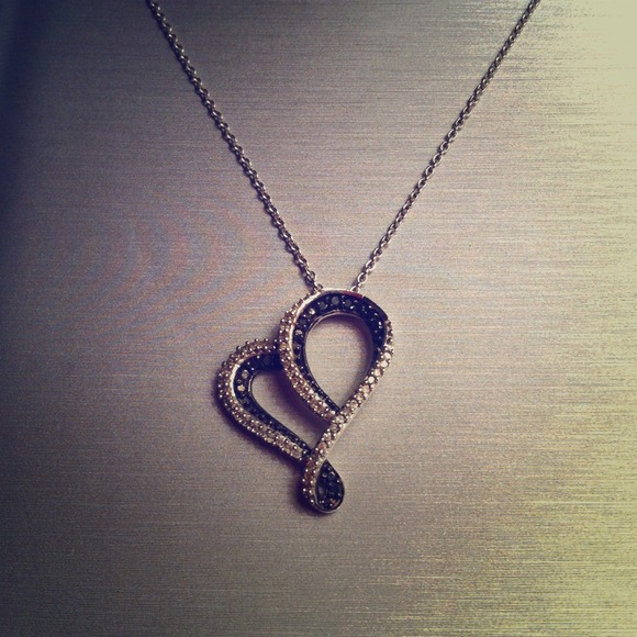 🌟Price Lowered!!!🌟 Zales Heart Pendant Necklace