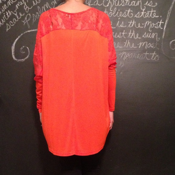 ♦♦♦SOLD IN A BUNDLE!!!Orange Batwing Hi-Lo Blouse - Picture 4 of 4