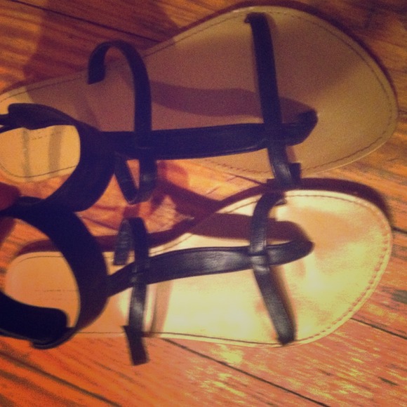 Forever 21 Spartan Sandals. Size 8.5 Women's. New!