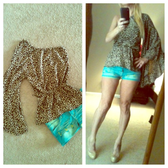 Tops - 🚫🚫Reserved🚫🚫