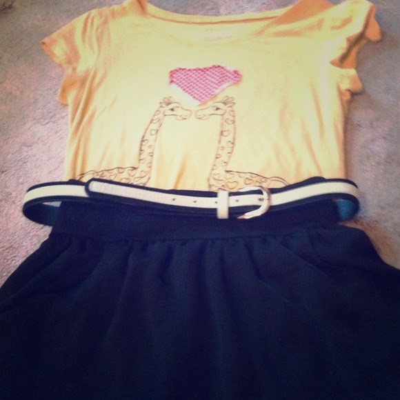 Giraffe T-shirt
