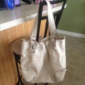 Jessica Simpson purse