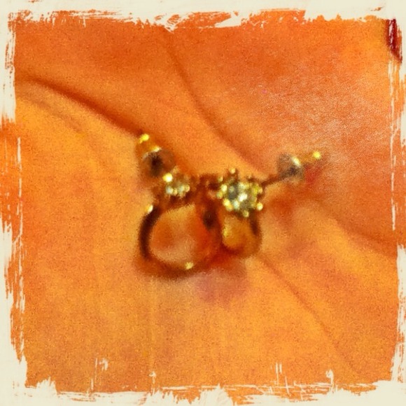 Adorable forever21 earrings