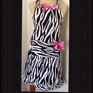 HOLD Adult Zebra apron