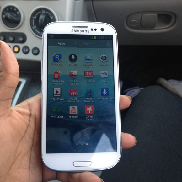 Samsung Galaxy III for t-mobile or at&t