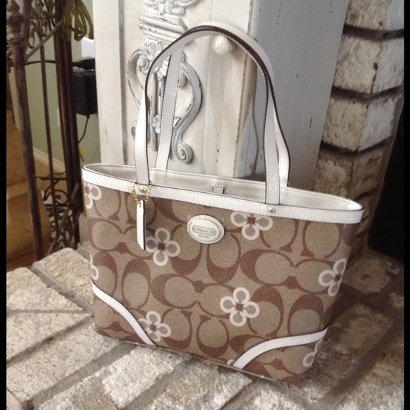 Coach Peyton Signature Clover White F48314