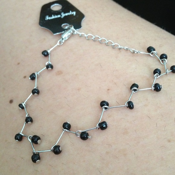 Black bead bracelet