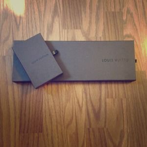 2 Louis Vuitton gift boxes