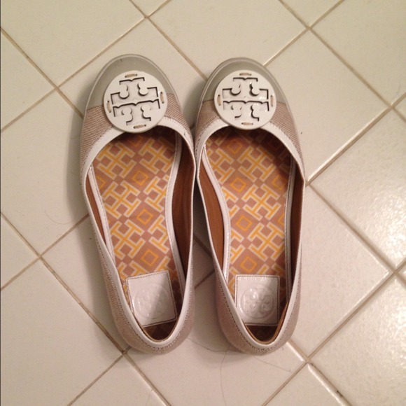 Authentic Tory Burch.💰SOLD💰