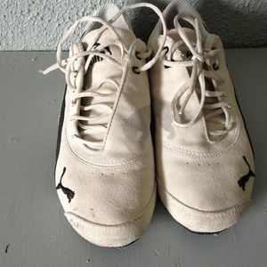 Women's puma's