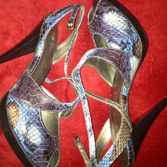💐SEXY SNAKE PRINT SANDALS💐 - Picture 3 of 4