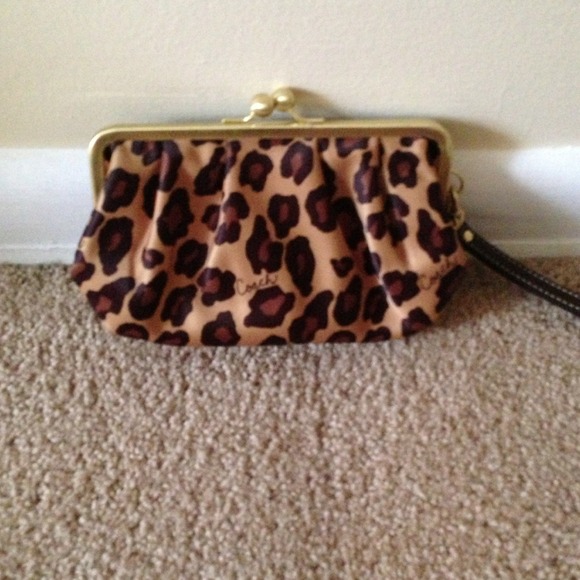 Coach wristlet 👛
