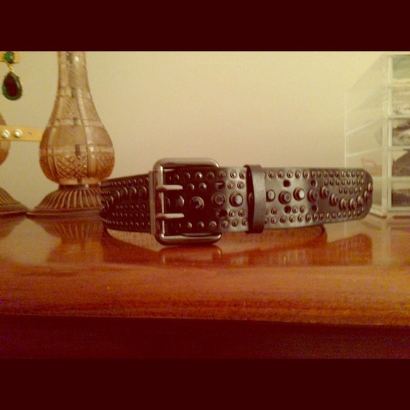 Black crystal belt