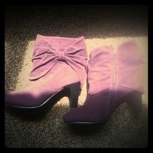 Lillian style ankle boots