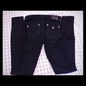 Dark wash guess skinny jeans size 23
