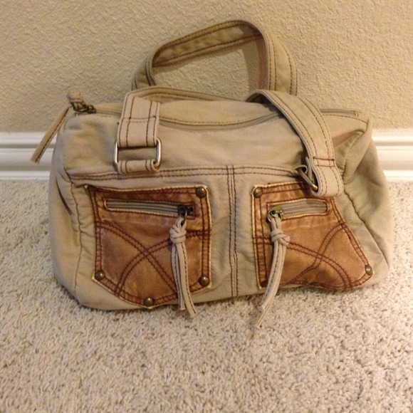Medium-sized tan, casual purse.