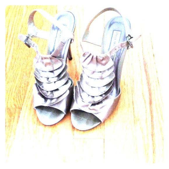 ❌TRADED❌ Steve Madden luxe lavender ruffle heels