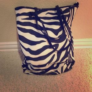 Black & white zebra bag.