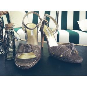 Super Cute Glitter Heels w/ Gold Accents and Bows