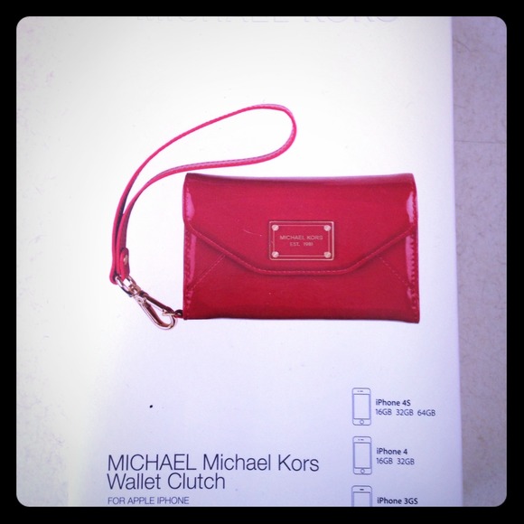 Michael Kors iPhone wristlet
