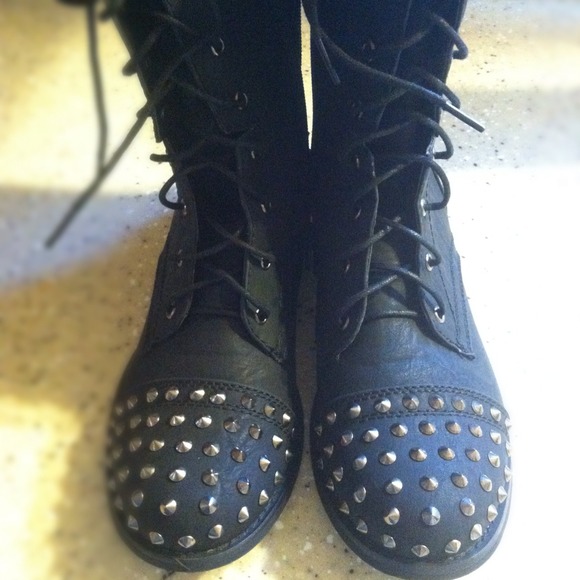 SOLD - Picture 1 of 4