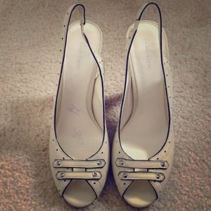 ❌SOLD❌Calvin Klein beige open toe sandal heel
