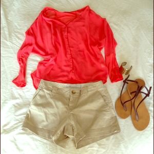 ❌SOLD❌Old Navy Khaki Shorts