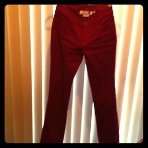 5 pocket jeans .  Color is CRANBERRY...