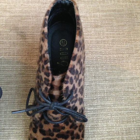 Cheetah Wedges - Picture 3 of 4