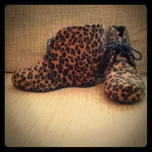 Cheetah Wedges