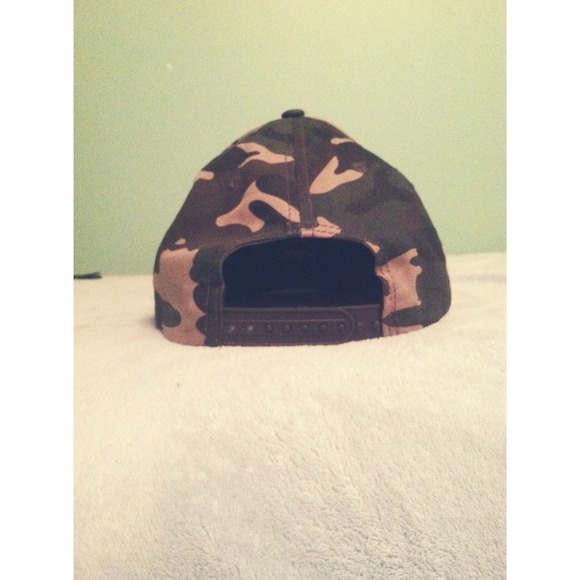 Obey Propaganda Snapback / Camo - Picture 2 of 4