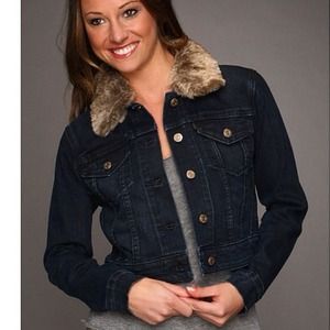 Levi's fur collar cropped trucker jacket