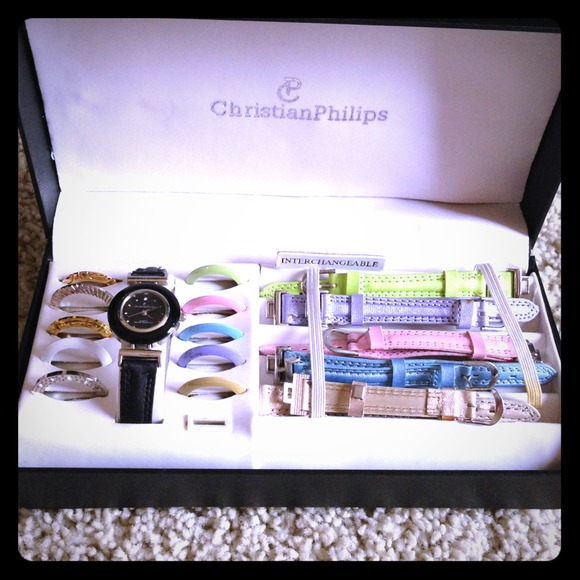 Cute interchangeable watch set!