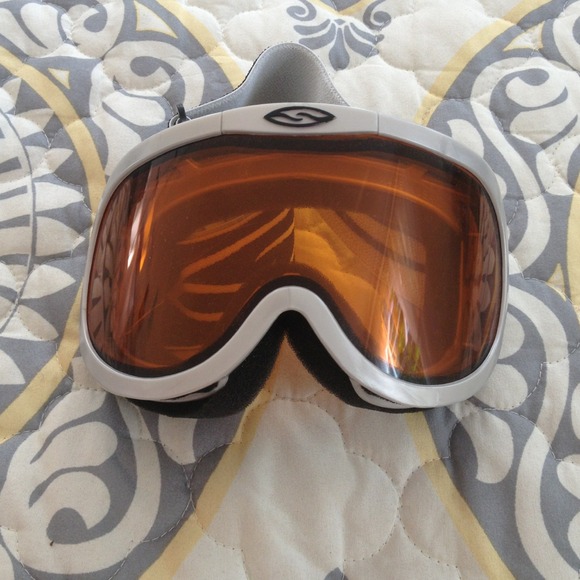 ️✂️PRICE CUT Snowboarding goggles
