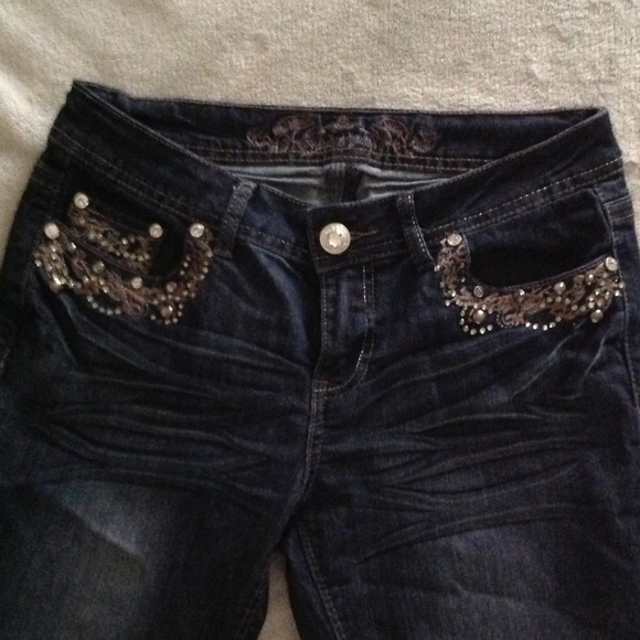 Perfect Jeans. Darling jewels on pockets. Worn 1x