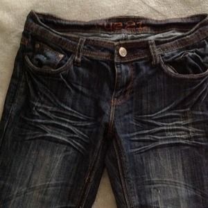 RUE21 capri jeans dark blue. Worn 1x. CUTE!